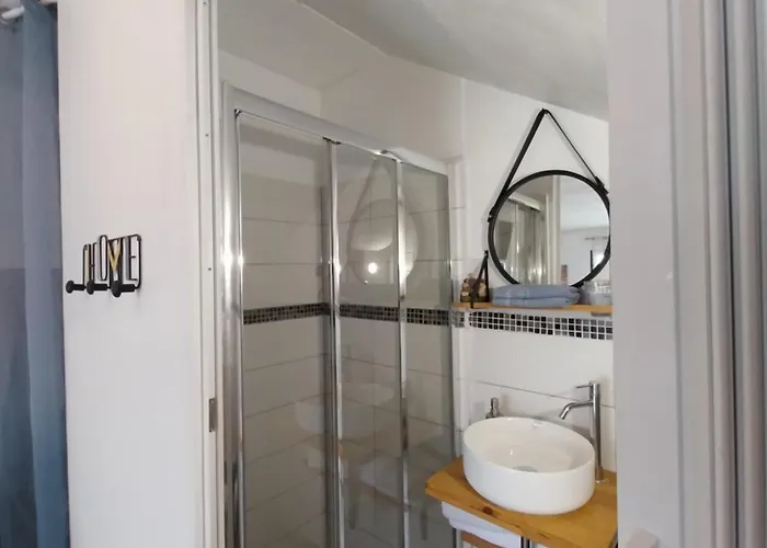 T2 Avec Piscine Exclusive *